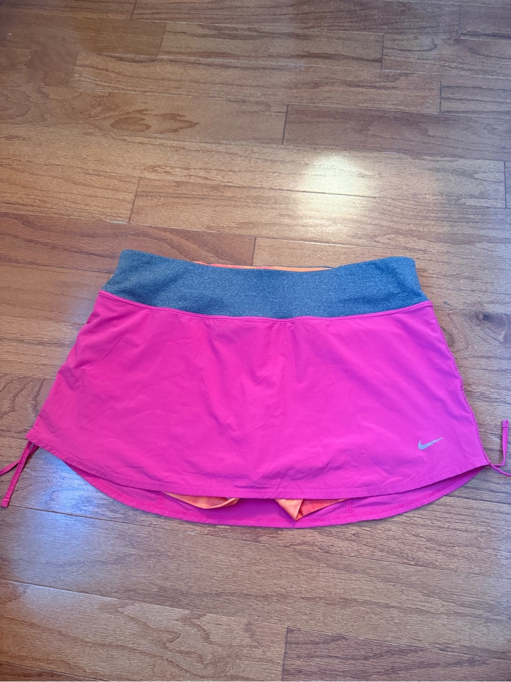 Nike Hot Pink Skort with Gray Waistband and Orange Liner Size Medium